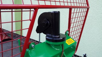 WINCH 2.5T erdészeti csörlő