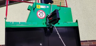 WINCH 7,5T erdészeti csörlő távevezérlővel