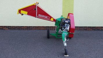 PIRANA csigás faaprító 14 LE motorral, 410x100 kerékkel (ST/SPA/02)