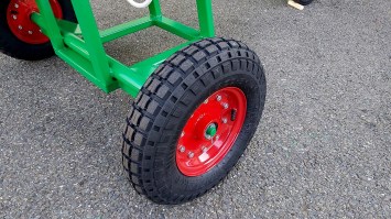 PIRANA csigás faaprító 14 LE motorral, 410x100 kerékkel (ST/SPA/02)