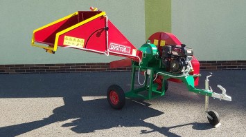 PIRANA csigás faaprító 14 LE motorral, 410x100 kerékkel (ST/SPA/02)